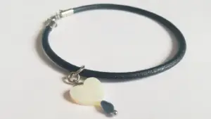 Pulsera cuero corazón